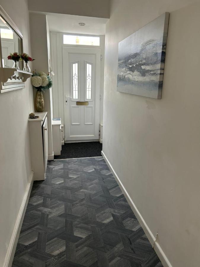 Light And Spacious Highcross Apartment Poulton-le-Fylde Kültér fotó
