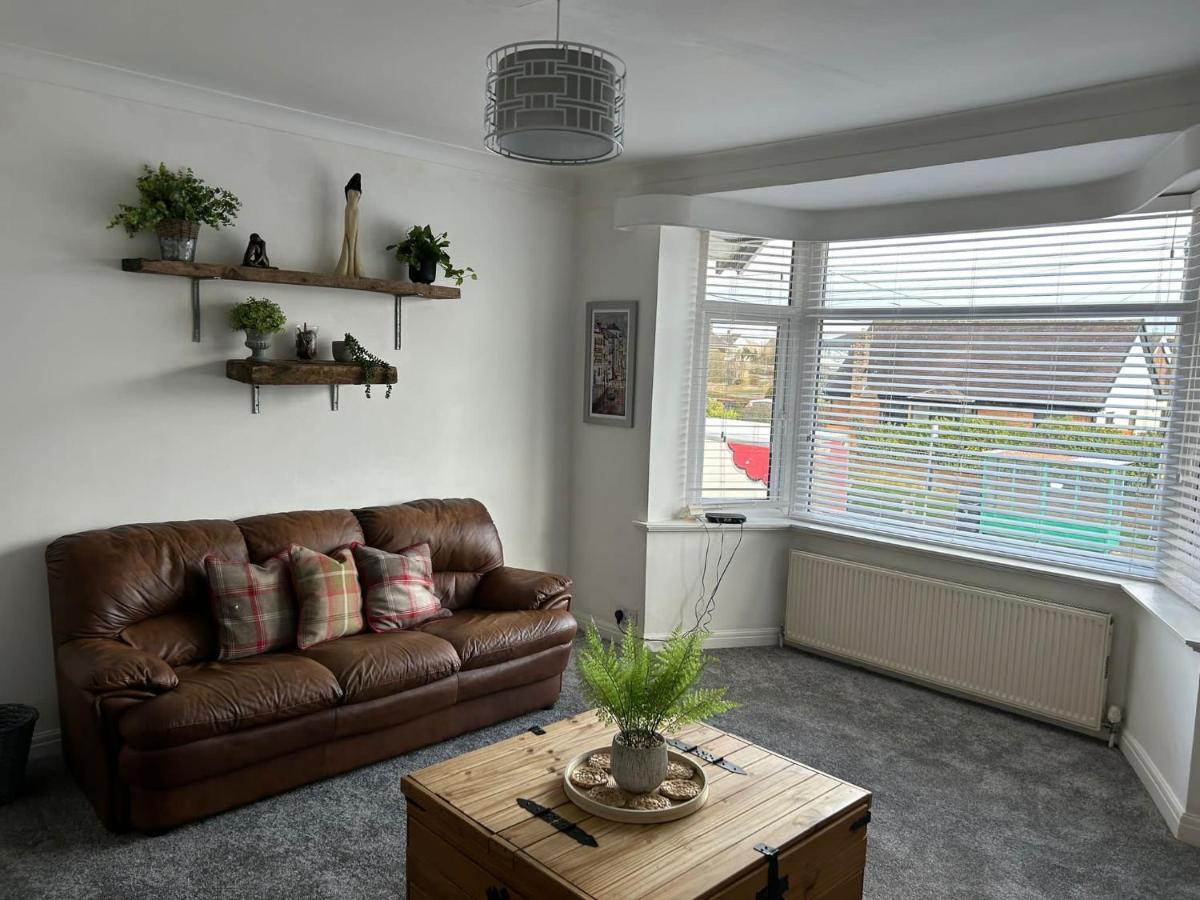 Light And Spacious Highcross Apartment Poulton-le-Fylde Kültér fotó