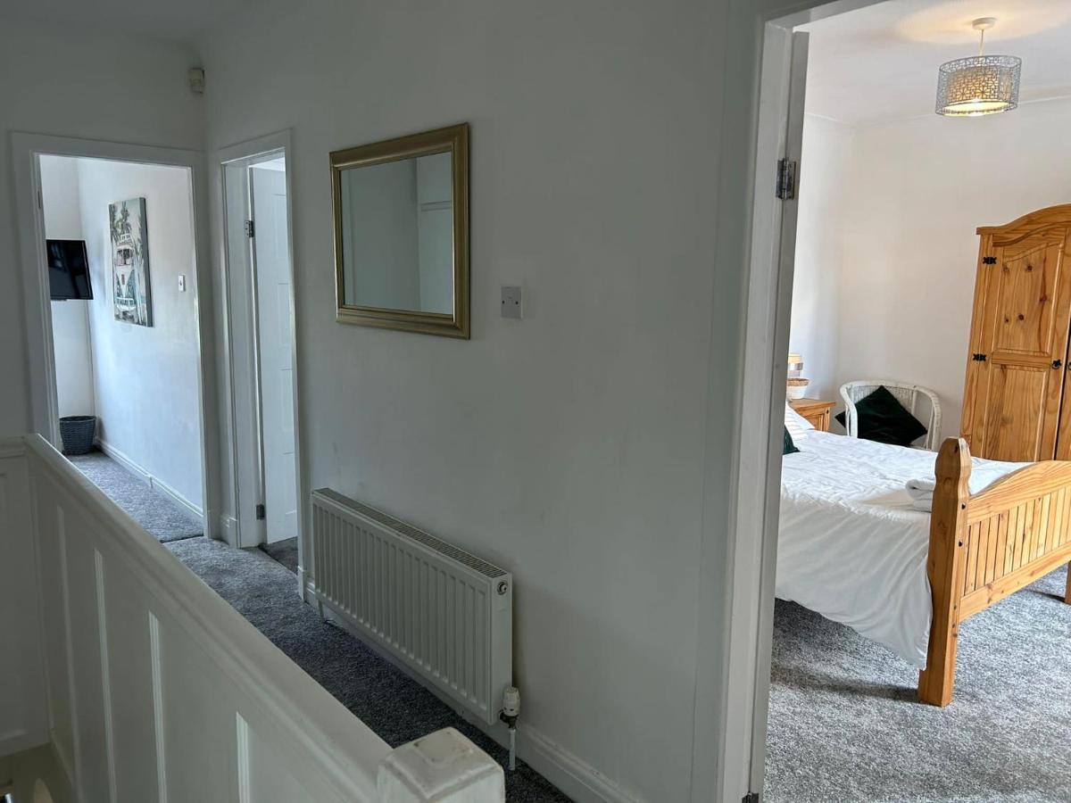 Light And Spacious Highcross Apartment Poulton-le-Fylde Kültér fotó